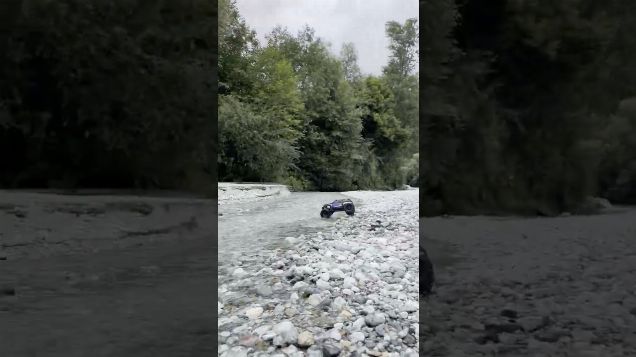 jumping in the river - Traxxas Summit #traxxassummit #traxxasrc #monstertruck