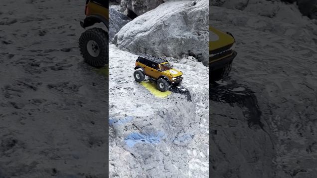 teaser crawling along e4 - Traxxas TRX-4M Bronco